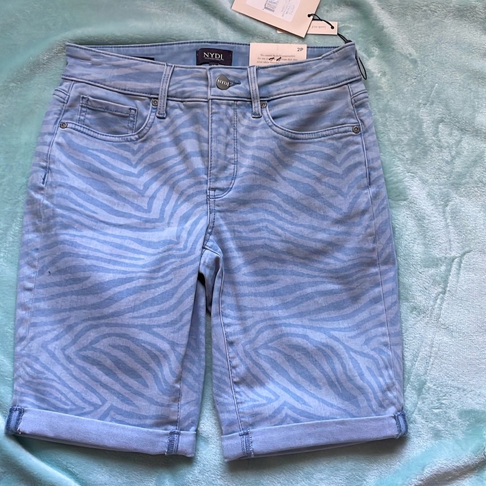 NYDJ Briella Jean shorts brand new size 2